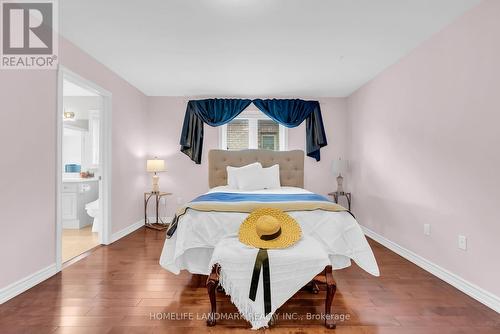 94 Pathlane Road, Richmond Hill, ON - Indoor Photo Showing Bedroom