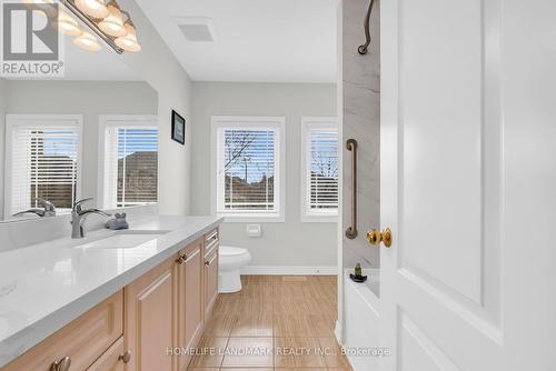 94 Pathlane Road, Richmond Hill, ON - Indoor Photo Showing Bathroom
