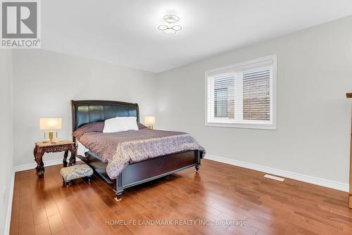 94 Pathlane Road, Richmond Hill, ON - Indoor Photo Showing Bedroom
