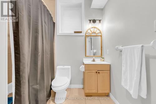 94 Pathlane Road, Richmond Hill, ON - Indoor Photo Showing Bathroom