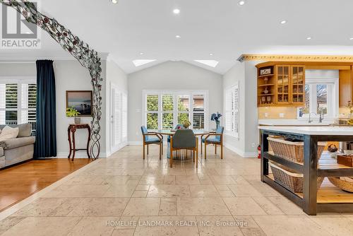 94 Pathlane Road, Richmond Hill, ON - Indoor