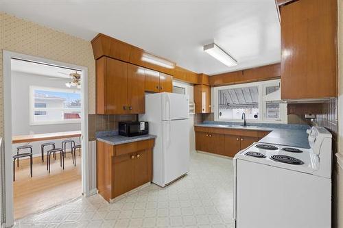 17 Durham Bay, Winnipeg, MB 