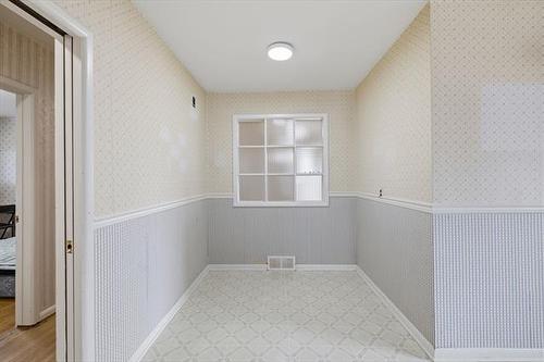 17 Durham Bay, Winnipeg, MB 