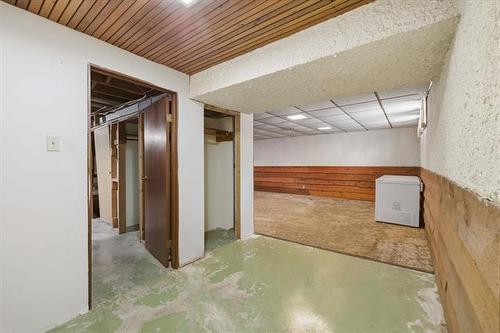 17 Durham Bay, Winnipeg, MB 