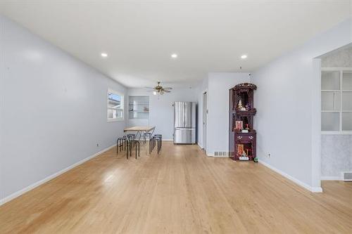 17 Durham Bay, Winnipeg, MB 