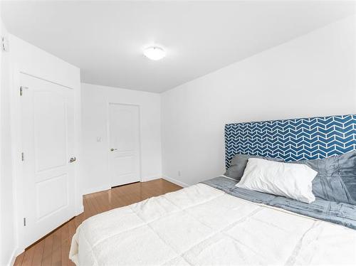 406 Parkview St, Winnipeg, MB 