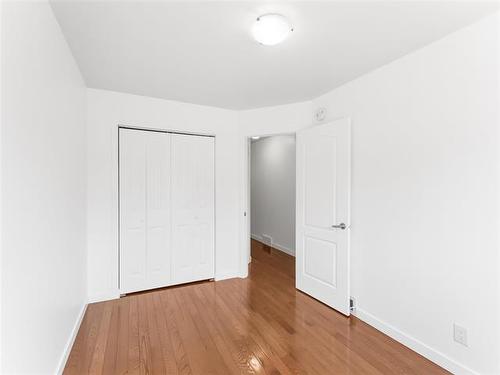 406 Parkview St, Winnipeg, MB 