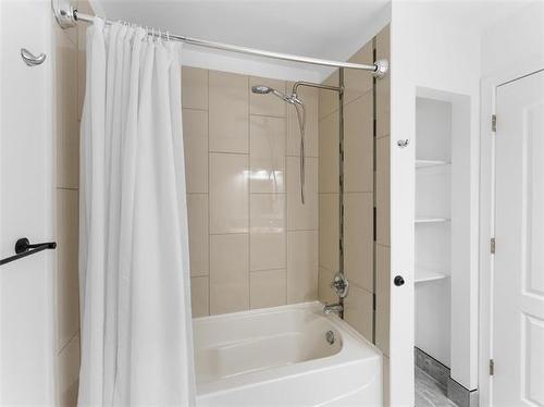 406 Parkview St, Winnipeg, MB 