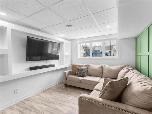 406 Parkview St, Winnipeg, MB 