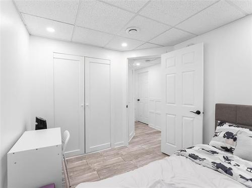 406 Parkview St, Winnipeg, MB 