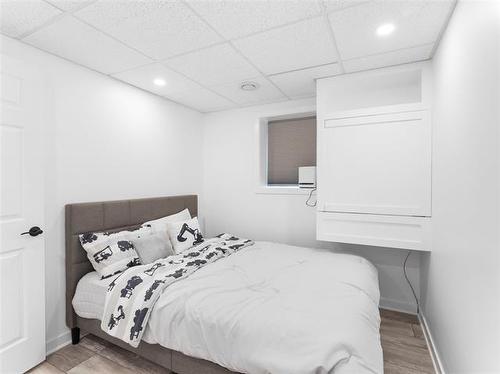 406 Parkview St, Winnipeg, MB 