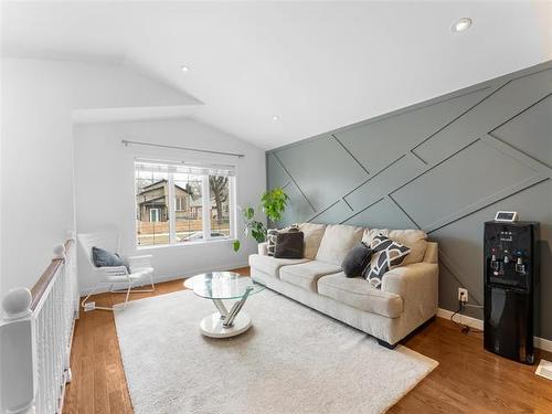 406 Parkview St, Winnipeg, MB 