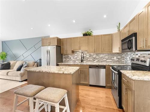 406 Parkview St, Winnipeg, MB 