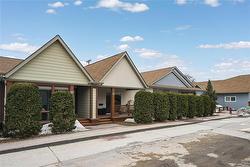 15-720 Kingsway  Winnipeg, MB R3N 0P3