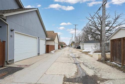 15-720 Kingsway, Winnipeg, MB 