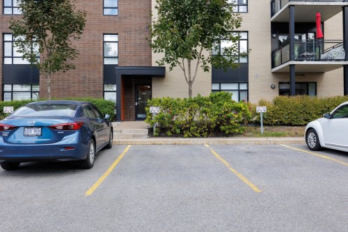 Parking - 303-3157 Boul. De La Gare, Vaudreuil-Dorion, QC - Outdoor