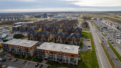 Photo aérienne - 303-3157 Boul. De La Gare, Vaudreuil-Dorion, QC - Outdoor With View
