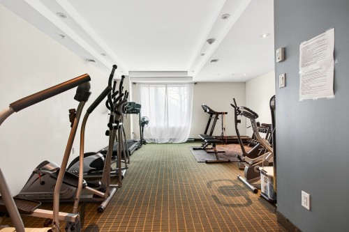 Exercise Room - 102-375 Rue Décarie, Montréal (Saint-Laurent), QC - Indoor Photo Showing Gym Room