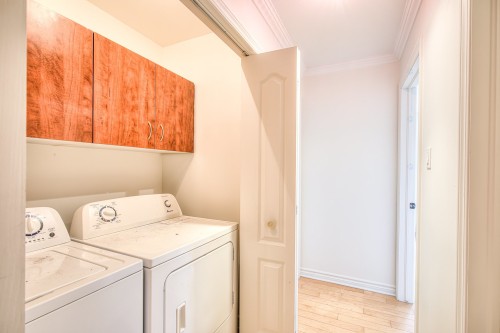 Laundry - 6862 Av. Irwin, Montréal (Le Sud-Ouest), QC - Indoor Photo Showing Laundry Room