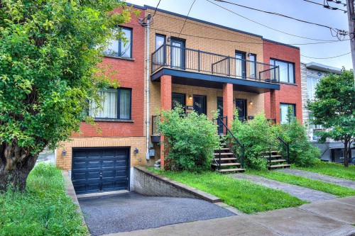 Front of Structure - 6862 Av. Irwin, Montréal (Le Sud-Ouest), QC - Outdoor With Balcony With Deck Patio Veranda