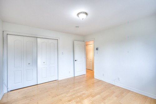 Master Bedroom - 6862 Av. Irwin, Montréal (Le Sud-Ouest), QC - Indoor