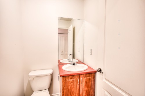 Bedroom - 6862 Av. Irwin, Montréal (Le Sud-Ouest), QC - Indoor Photo Showing Bathroom