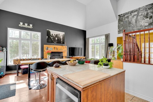 Salle à manger - 960 Ch. Du Belvédère, Sainte-Adèle, QC - Indoor With Fireplace