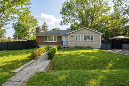 Front of Structure - 248 Nassau Street, Beaconsfield, QC - Outdoor