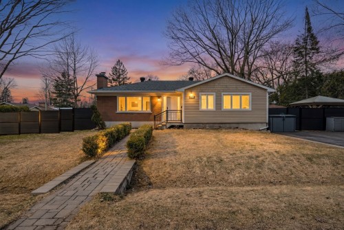 Front of Structure - 248 Nassau Street, Beaconsfield, QC - Outdoor