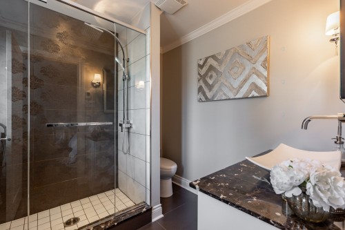 Master Bathroom - 248 Nassau Street, Beaconsfield, QC - Indoor Photo Showing Bathroom