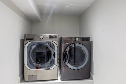 Laundry - 248 Nassau Street, Beaconsfield, QC - Indoor Photo Showing Laundry Room