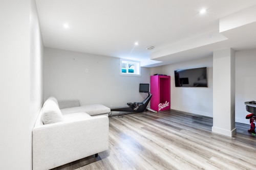 Family Room - 248 Nassau Street, Beaconsfield, QC - Indoor