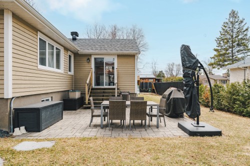 Courtyard - 248 Nassau Street, Beaconsfield, QC - Outdoor