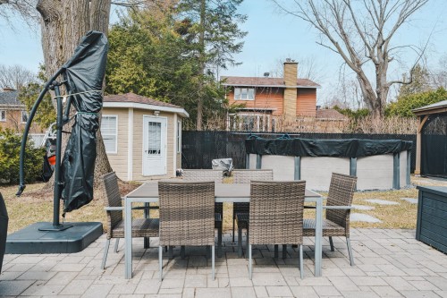 Courtyard - 248 Nassau Street, Beaconsfield, QC - Outdoor With Deck Patio Veranda