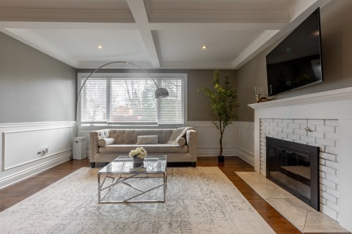 Living Room - 248 Nassau Street, Beaconsfield, QC - Indoor Photo Showing Living Room With Fireplace