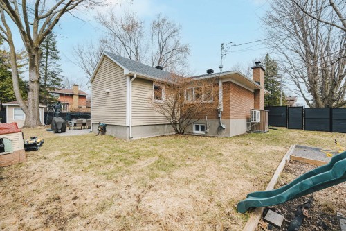 Courtyard - 248 Nassau Street, Beaconsfield, QC - Outdoor