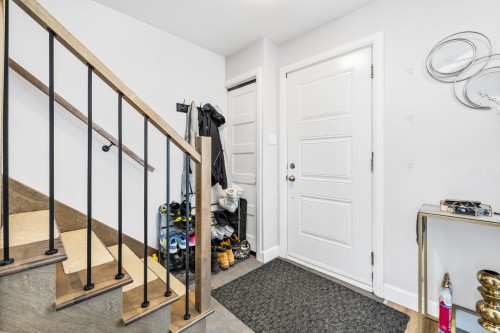 Hall d'entrée/Vestibule - 3750 Rue Gélineau, Longueuil (Saint-Hubert), QC - Indoor Photo Showing Other Room