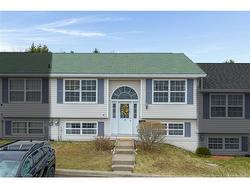 29 Longview CRT  Saint John, NB E2J 4N2