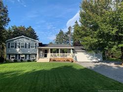 13 Lyman DR Quispamsis, NB E2E 4L2