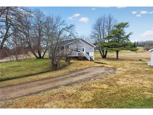 1 Golf Course Rd, Petitcodiac, NB 