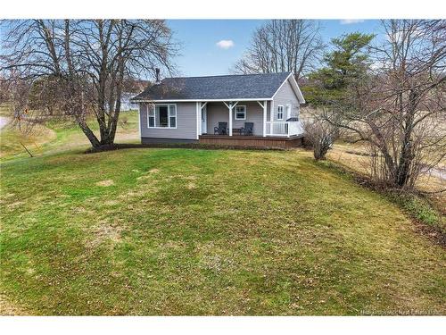 1 Golf Course Rd, Petitcodiac, NB 