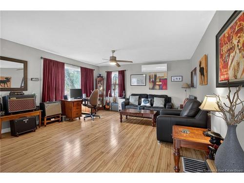 1 Golf Course Rd, Petitcodiac, NB 