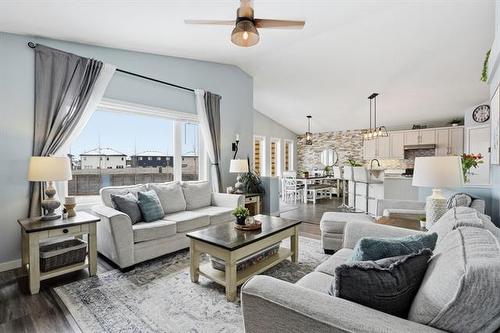 85 Wapta Cr, Winnipeg, MB 