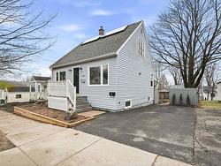 6481 Liverpool Street  Halifax, NS B3L 1Y3