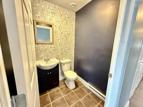 39 Irving Street, Dartmouth, NS 