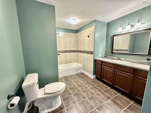 39 Irving Street, Dartmouth, NS 