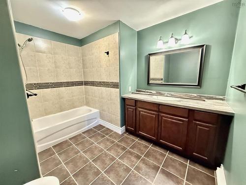 39 Irving Street, Dartmouth, NS 