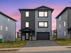 46 Grosse Street  Beechville, NS B3T 0M6