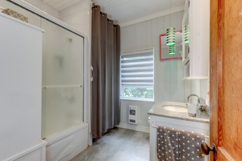 Bathroom - 65 Ch. White, Harrington, QC - Indoor Photo Showing Bathroom