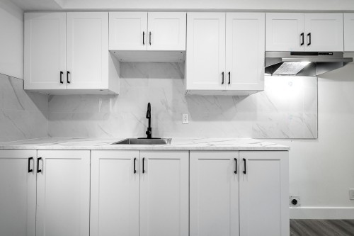Kitchen - 2-59 Rue René-Philippe, Longueuil (Le Vieux-Longueuil), QC - Indoor Photo Showing Kitchen